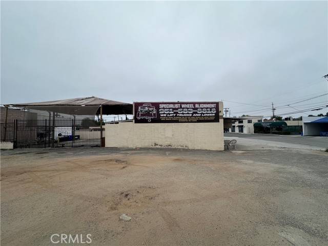 Riverside, CA 92506,3886 Merrill Avenue