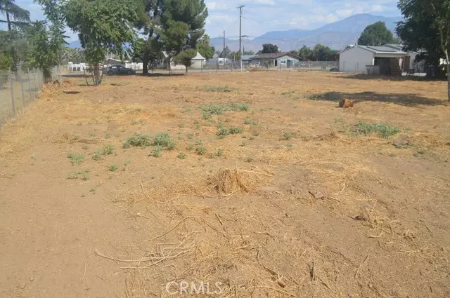 671 W Avenue L, Calimesa, CA 92320