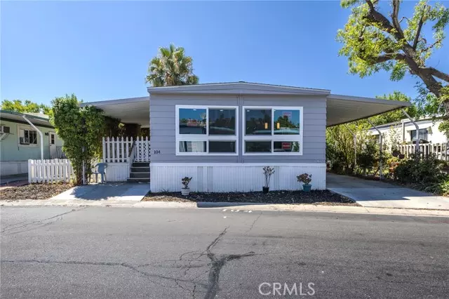 Canyon Country (santa Clarita), CA 91351,18540 SOLEDAD CANYON RD SPC 104 #104