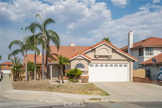 Fontana, CA 92336,7555 Honeysuckle Street