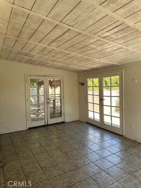 Sylmar (los Angeles), CA 91342,14174 Aztec Street