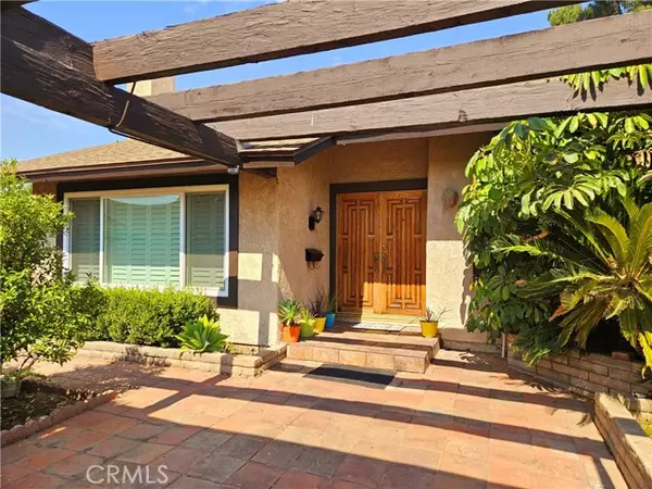 Simi Valley, CA 93063,2335 N Marlies Avenue