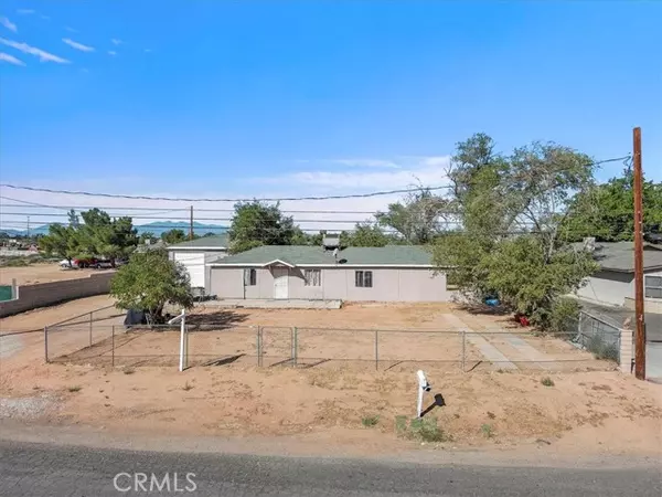 12250 Pawnee Road, Apple Valley, CA 92308