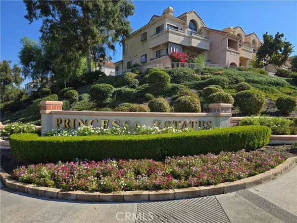 Canyon Country (santa Clarita), CA 91387,18121 Erik Court #314