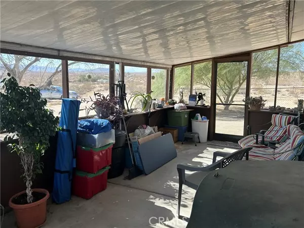 Joshua Tree, CA 92252,63737 Gibson Road