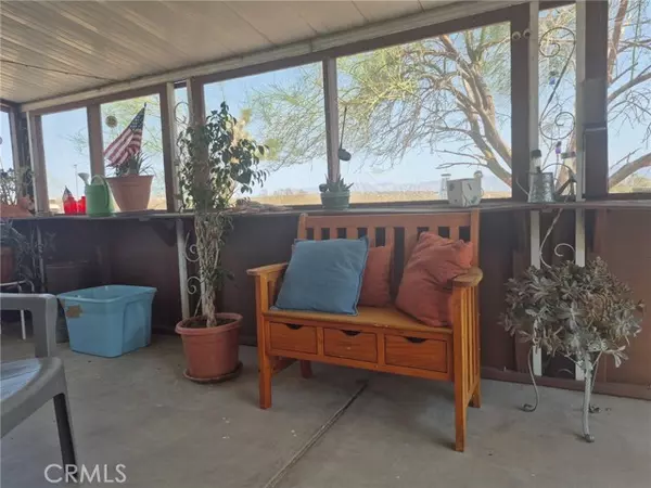 Joshua Tree, CA 92252,63737 Gibson Road