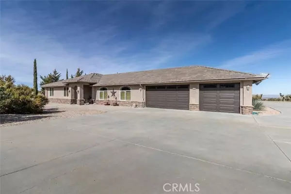 2038 Hollister Road, Pinon Hills, CA 92372