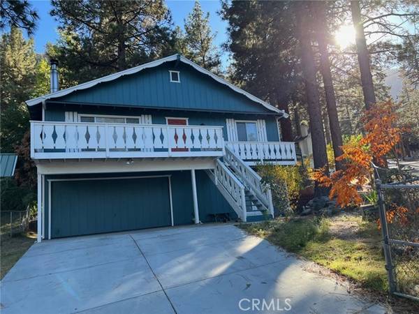 5141 E Canyon Drive, Wrightwood, CA 92397