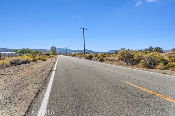 0 E Avenue Y-4, Llano, CA 93544