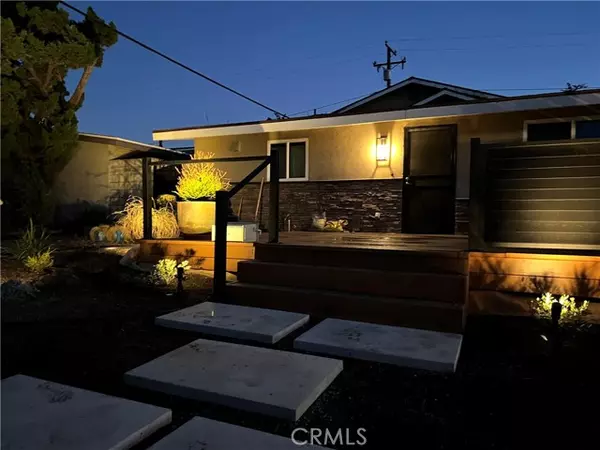 Covina, CA 91722,16602 KINGSIDE Drive