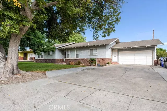 Fontana, CA 92335,8215 Pepper Avenue