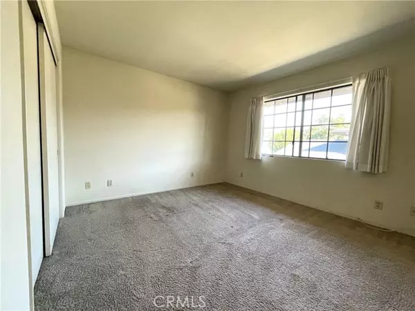 Glendora, CA 91741,330 W Mountain View #201