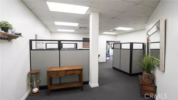 Glendora, CA 91741,303 W Foothill Boulevard