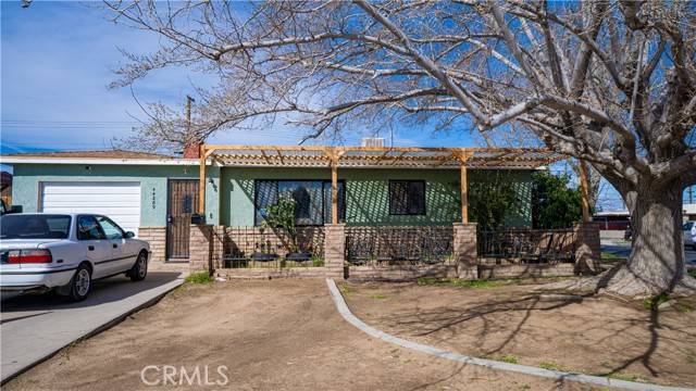 44289 Carolside Avenue, Lancaster, CA 93535
