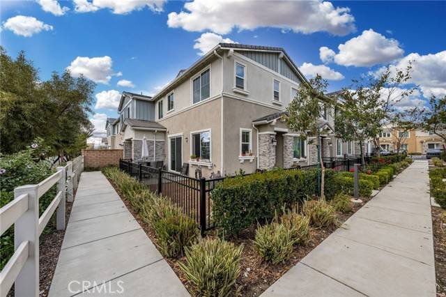 Fontana, CA 92336,16502 Casa Grande Avenue #235