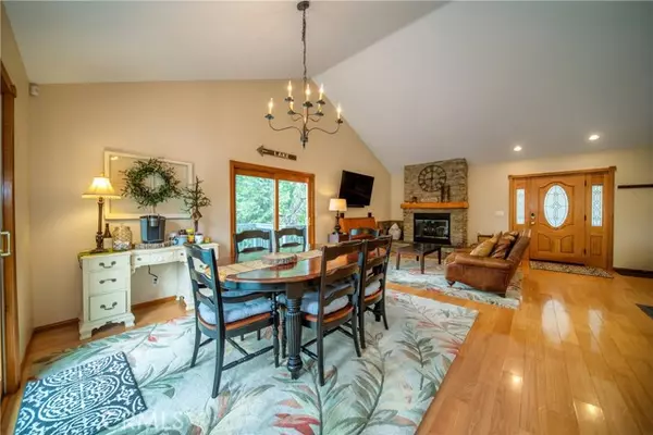 Lake Arrowhead, CA 92352,27391 Cottonwood Lane