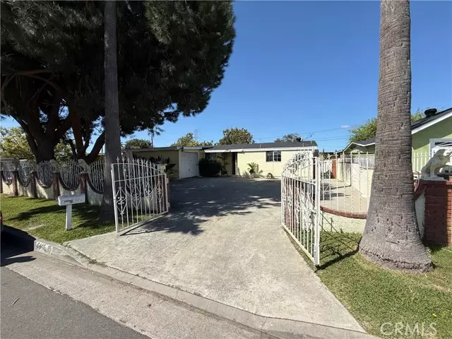 Azusa, CA 91702,5415 N Leaf Avenue