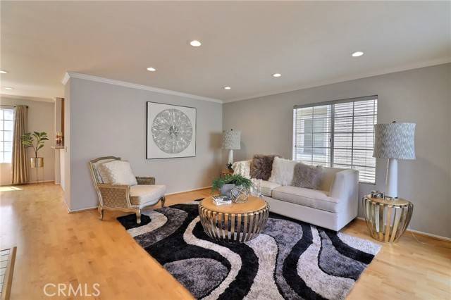 Torrance, CA 90503,2800 Plaza Del Amo #142