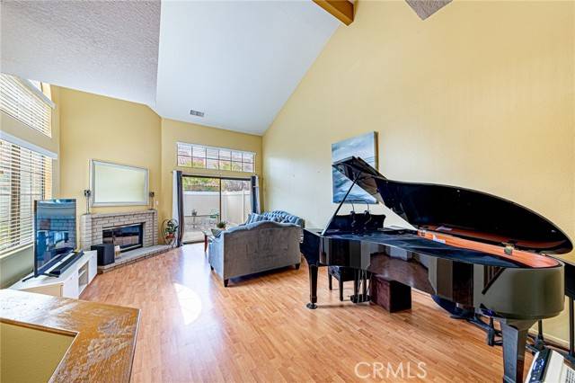 Diamond Bar, CA 91765,22933 Estoril Drive #1