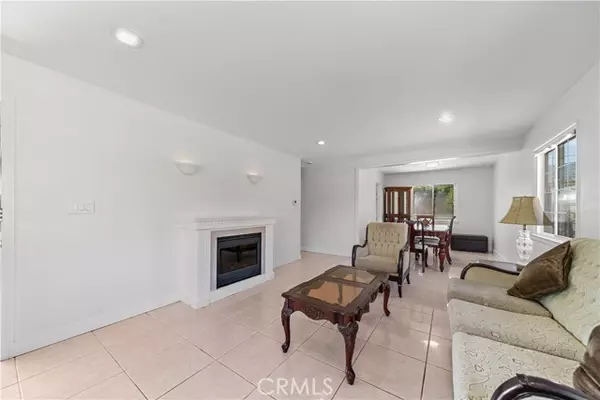 Glendora, CA 91740,2015 E Petunia Street