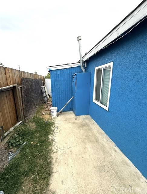 Rialto, CA 92376,106 N Encina Avenue