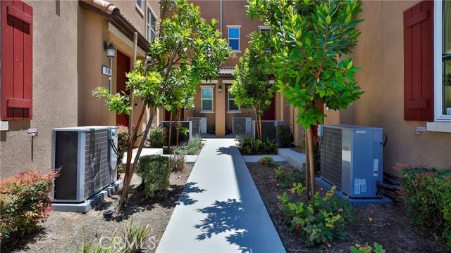 Anaheim, CA 92805,712 N Ethan Way