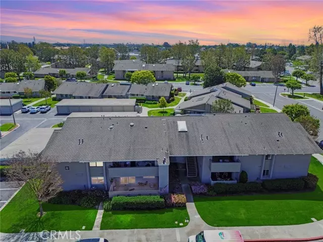 Huntington Beach, CA 92646,8866 Tulare Drive #301C