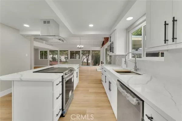 Covina, CA 91723,418 S Vecino Drive