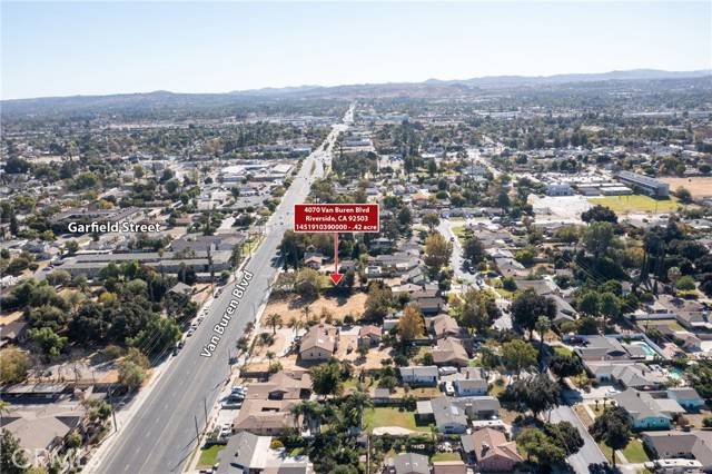Riverside, CA 92503,1 Van Buren Blvd