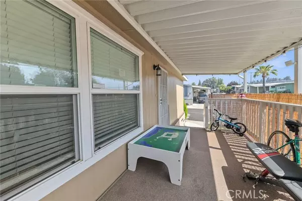 La Verne, CA 91750,2755 Arrow #98