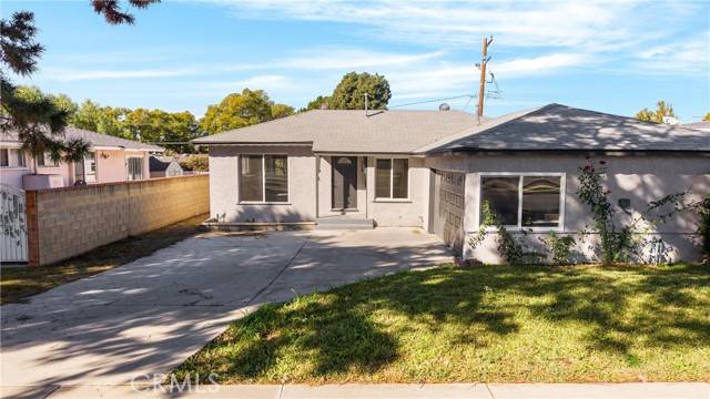 La Mirada, CA 90638,12119 Los Coyotes Avenue