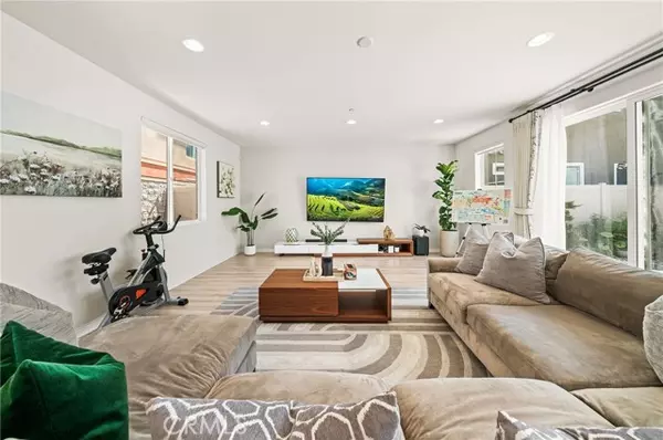 Glendora, CA 91740,433 W Bagnall Street