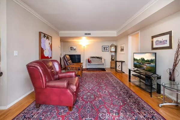 Pasadena, CA 91106,330 S Mentor Avenue #202