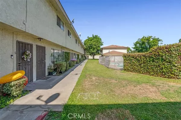 Whittier, CA 90601,5593 Pioneer Boulevard #12
