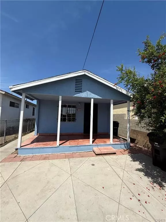 8711 Beach Street, Los Angeles, CA 90002