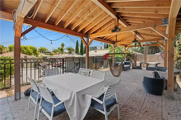 Los Angeles, CA 90061,13207 S Carlton Avenue