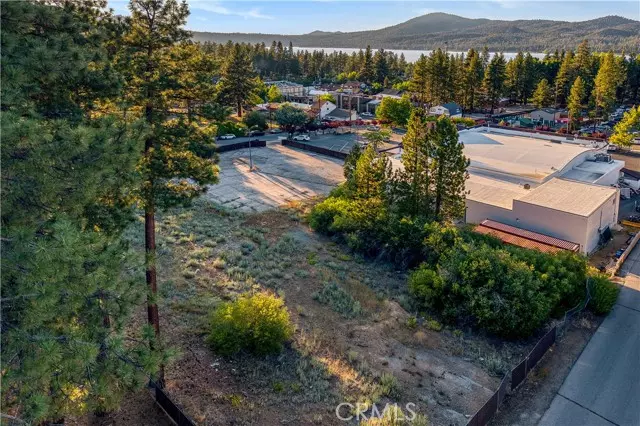 Big Bear Lake, CA 92315,745 Stocker Road