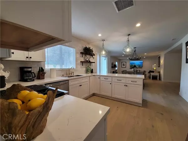 Santa Ana, CA 92705,913 Clemensen Avenue