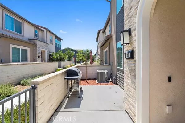 Ontario, CA 91761,3591 E Moonlight Street #21