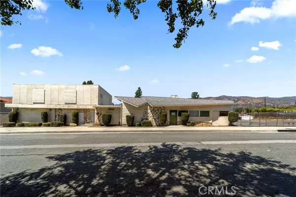1749 E Route 66, Glendora, CA 91740