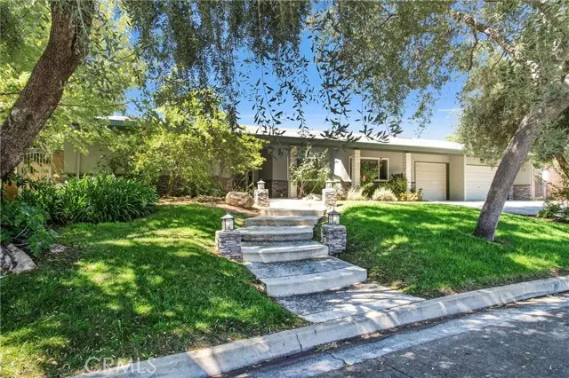 Claremont, CA 91711,4215 La Junta Dr.