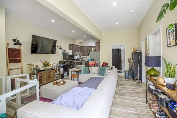 Los Angeles, CA 90043,3632 W 59th Street