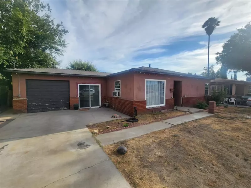 16823 Fontlee Lane, Fontana, CA 92335
