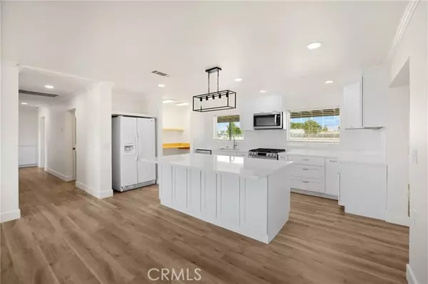 Apple Valley, CA 92307,14265 Santee Road