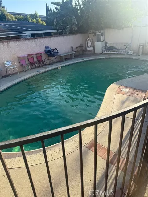 Granada Hills (los Angeles), CA 91344,10828 Aqueduct Avenue