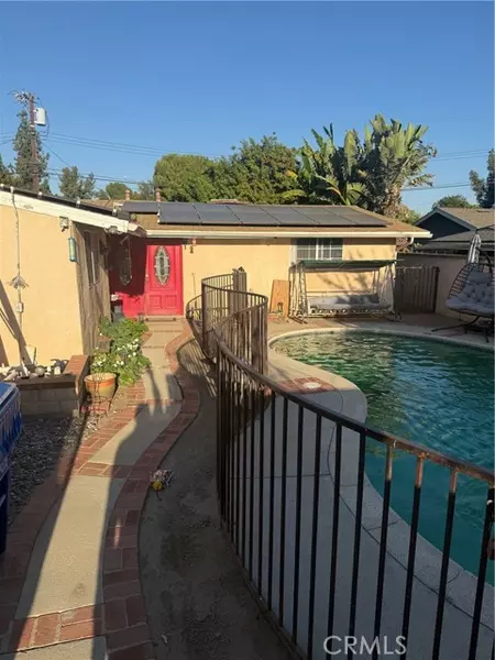 10828 Aqueduct Avenue, Granada Hills (los Angeles), CA 91344