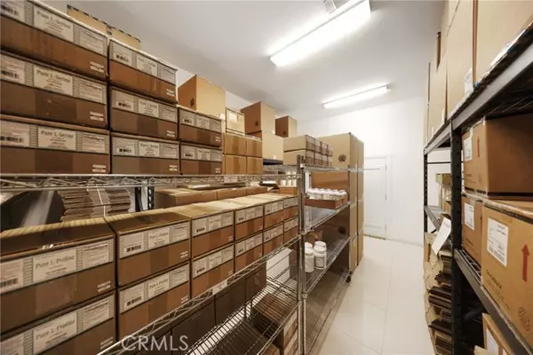 Los Angeles, CA 90046,Address not disclosed