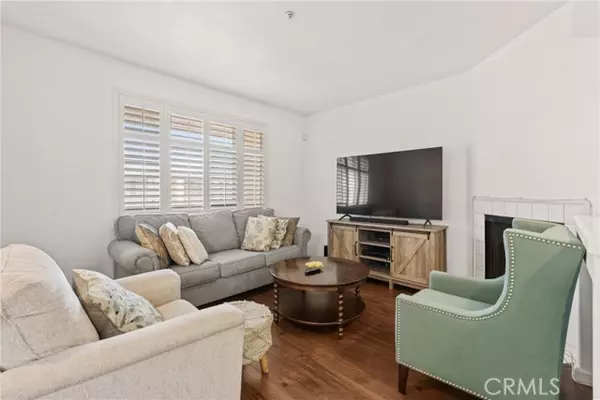 West Covina, CA 91791,130 S Barranca St, #302