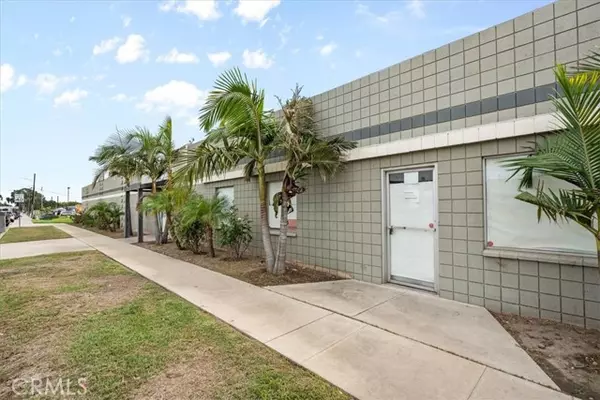 Rialto, CA 92376,491 W Rialto Ave