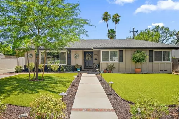 Glendora, CA 91741,902 E Cypress